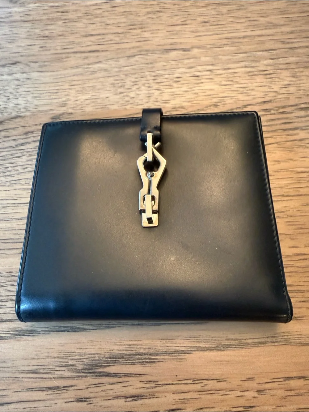 Gucci Jackie 1961 Trifold Black Leather Wallet with Silver Tone Hardware